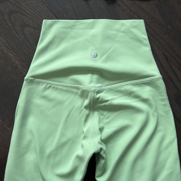 LuluLemon size 0 set. - Picture 7 of 8